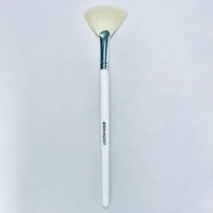 DermaQuest legyező ecset